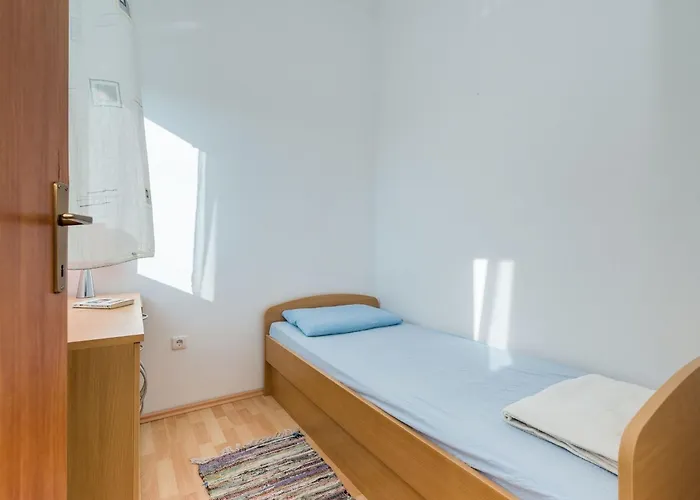Partelj 6 By Interhome
